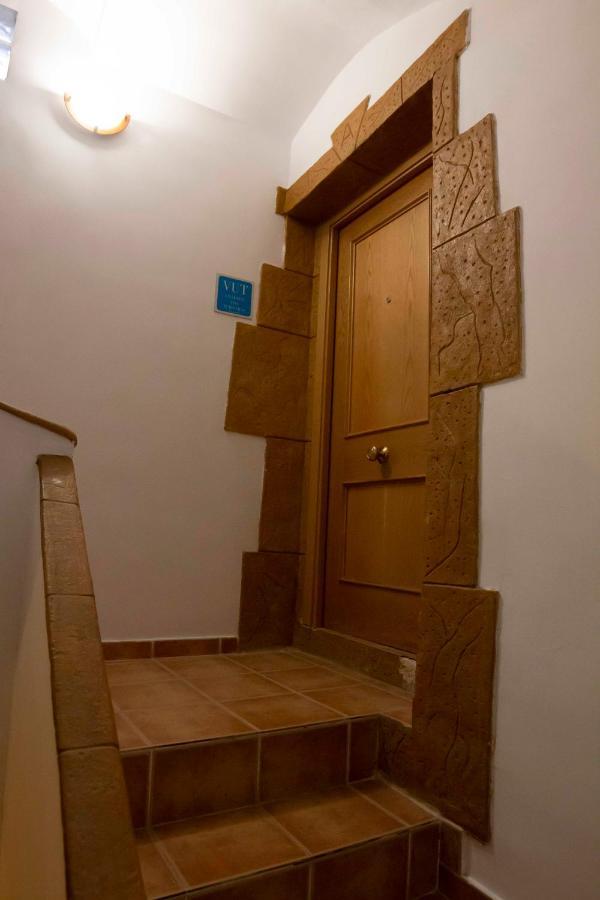 Apartamentos Erlueta Calatayud Kültér fotó